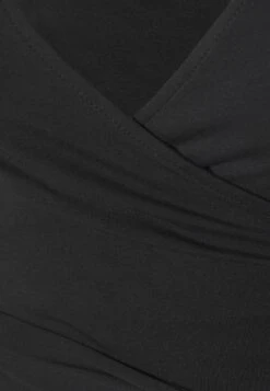 Even&Odd Long Sleeved Top - Black 7 Even&Odd Long Sleeved Top - Black -FOREVER 21 01dedeca25b94b4997d62222746f0de8