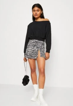 Even&Odd Mini Skirt - Mini Skirt -FOREVER 21 02f10e38f18e48da96903fe3e3cec0bf