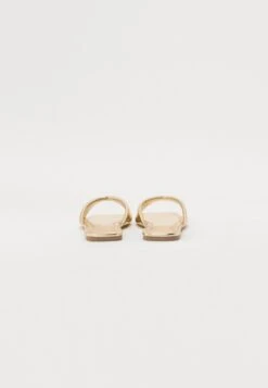 Slippers - Gold Coloured -FOREVER 21 03006234f6514084a3cd2a7c924c23f5