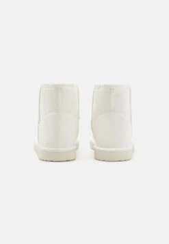Even&Odd Classic Ankle Boots - White -FOREVER 21 032497ef46de466f857ca9acddce9af0