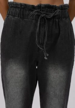 Mom Jeans - Washed Black -FOREVER 21 03700c3a603a4f088ac089264e1c9b0a