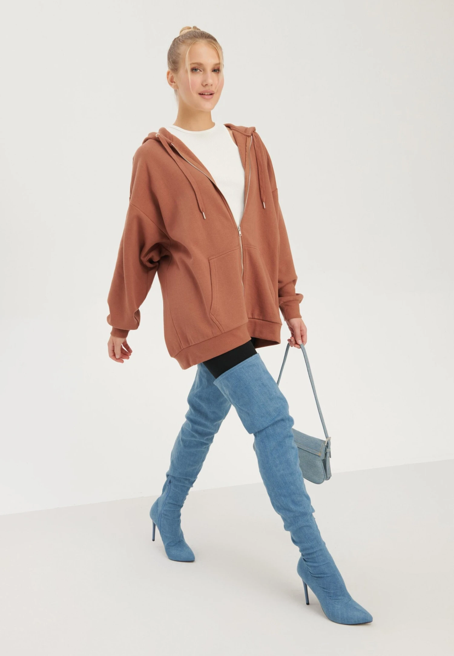 Even&Odd Hoodie - Brown 4 Even&Odd Hoodie - Brown - Image 2