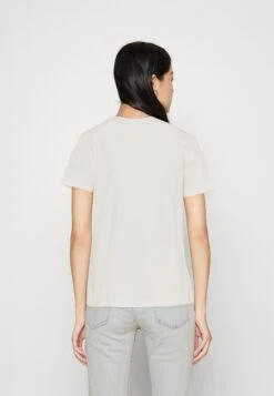 Even&Odd Print T-Shirt - Off-White -FOREVER 21 06af7068e6994740a7705b928d3e9956