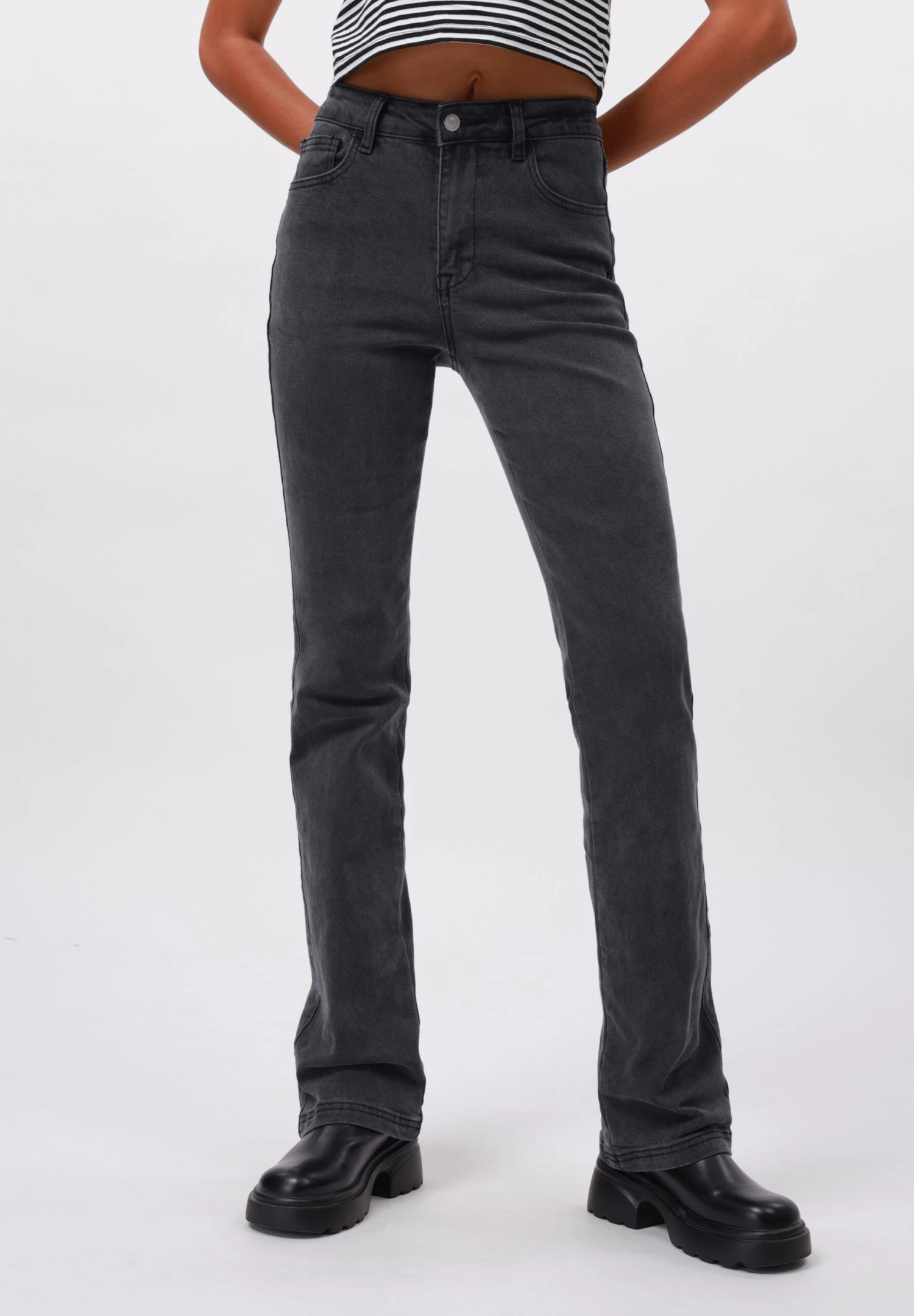 Flared Jeans - Black Denim 3 Flared Jeans - Black Denim