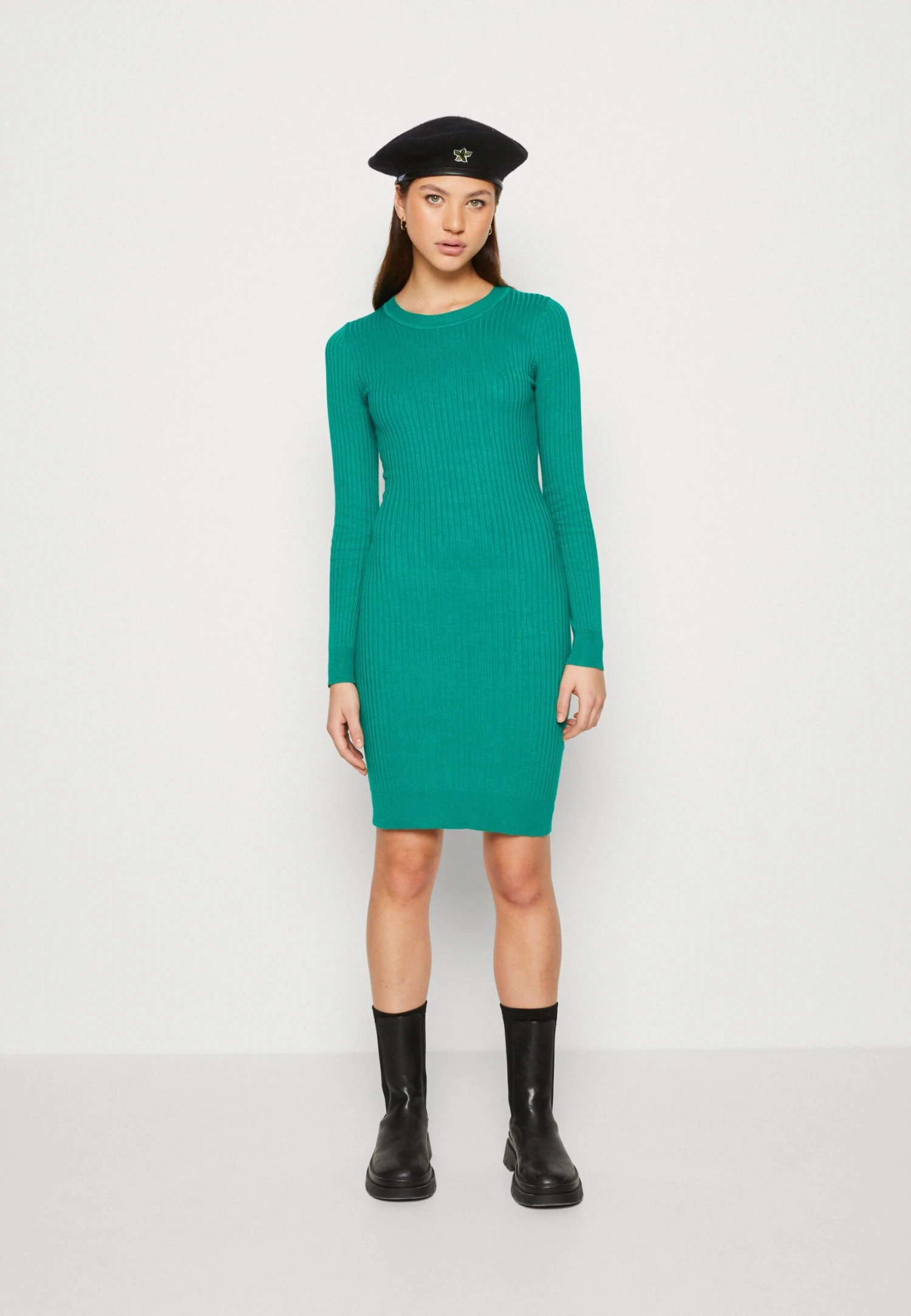 Even&Odd Crew Ausschnitt Ripp Basic Bodycon Mini Strickkleid - Shift Dress - Green 4 Even&Odd Crew Ausschnitt Ripp Basic Bodycon Mini Strickkleid - Shift Dress - Green - Image 2