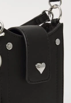 Even&Odd Phone Case - Black -FOREVER 21 0d6212426e3c44ebae44c23599c37e9b