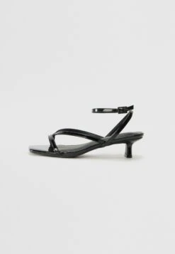 Even&Odd ZORA - T-bar Sandals - Black