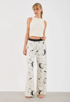 FOREVER 21 29 FOREVER 21 -FOREVER 21 0e3a544f227d47e2bcd660dbca449e01