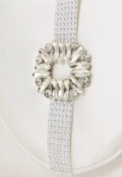 Even&Odd Clutch - Off-White -FOREVER 21 1245149f7f6f4a468867f52cea02e0a9