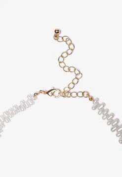 Even&Odd Necklace - White/red -FOREVER 21 14a2f73a2fb944c699896e5ce177a93c