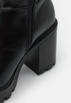 Even&Odd High Heeled Boots - Black 13 Even&Odd High Heeled Boots - Black -FOREVER 21 17e2db00c03e410bbb17ba32c8a9a8de