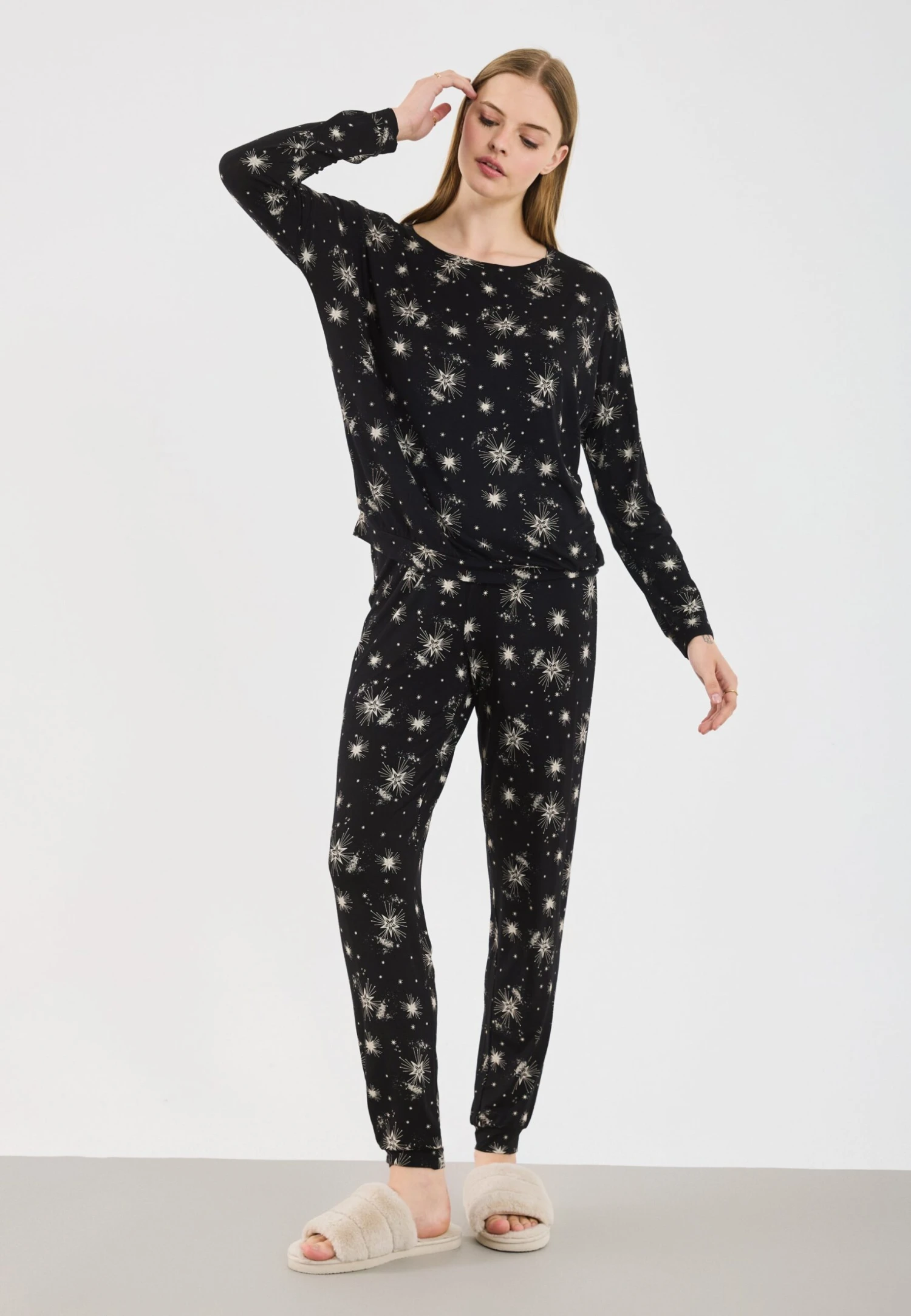 Even&Odd SET - Pyjama Set - Black 4 Even&Odd SET - Pyjama Set - Black - Image 2