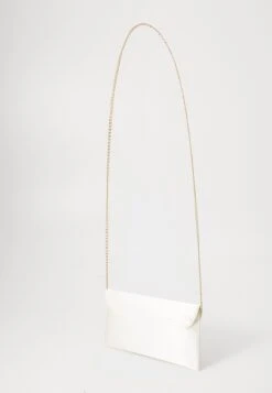 Even&Odd Clutch - Off-white 14 Even&Odd Clutch - Off-white -FOREVER 21 1ffe314411c84b3fb6d6d19bea21af2a