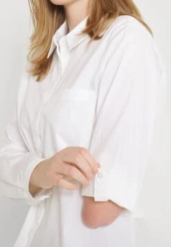 Even&Odd Blouse - White 30 Even&Odd Blouse - White -FOREVER 21 219af8a813094da386b4355a1444a643