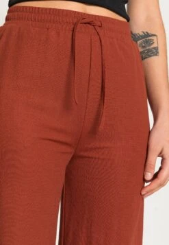 Even&Odd Trousers - Red -FOREVER 21 2a9ec8742d5546f691f2f5d6e9cedba0