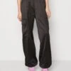 Even&Odd Cargo Trousers - Black 1 Even&Odd Cargo Trousers - Black -FOREVER 21 2aa8fd6442894849b44fd70729d49e97