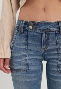 Even&Odd Bootcut Jeans - Blue Denim 11 Even&Odd Bootcut Jeans - Blue Denim -FOREVER 21 2d27204569f0451d850ea0bf9fd87006