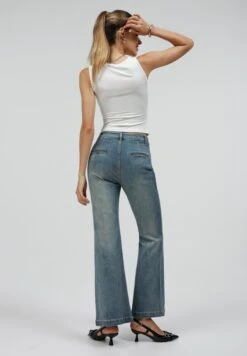 Bootcut Jeans - Light Blue Wash -FOREVER 21 2f6a38edcfea40fd877d830daac782f8