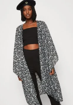 Even&Odd Daisy - Summer Jacket -FOREVER 21 3022bd59b8794b149804c6b64775a4e9