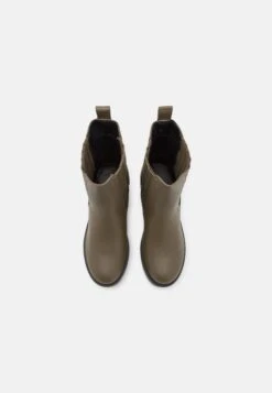 High Heeled Ankle Boots - High Heeled Ankle Boots -FOREVER 21 32761c2033964ae1a4eb8f9b4ea3fb5d