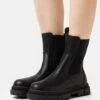 Winter Boots - Winter Boots -FOREVER 21 32c1e015e35f4473be0f5db21c26afc1