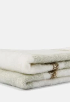 Even&Odd Scarf - Green/White -FOREVER 21 32cceff87e634480a7b178d6b48c43b0