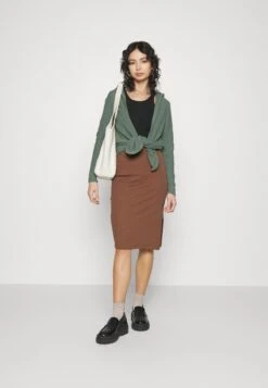 Pencil Skirt With Slit - Pencil Skirt - Brown -FOREVER 21 37589d2397cc472091c35df8e76da890