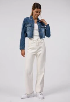 FOREVER 21 13 FOREVER 21 -FOREVER 21 3aecbb16236d47ba94ac83841a267224