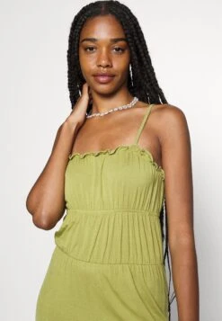 Even&Odd Maxi Dress Tiered Skirt- Maxi Dress - Green -FOREVER 21 3e63f6b1200847a4bccb65142e347137