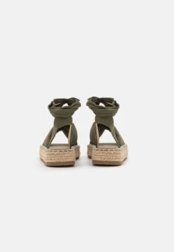 Even&Odd Sandals - Khaki 11 Even&Odd Sandals - Khaki -FOREVER 21 3f0880cd93f745d08512569f81b1c067