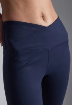 FLARED MID RISE LEGGINGS WITH OVERLAP V-WAISTBAND - Leggings - Dark Blue -FOREVER 21 45be855d0f3a4a9499ae14befffb2669