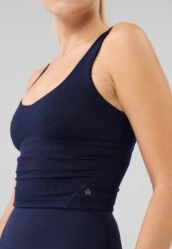 ESSENTIAL QUICK DRY CROPPED FITTED SLEEVELESS TOP - Top - Dark Blue -FOREVER 21 4c374479a0764963a410ea3ee13c0ed4