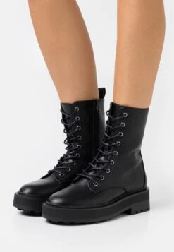 Even&Odd Platform Ankle Boots - Black