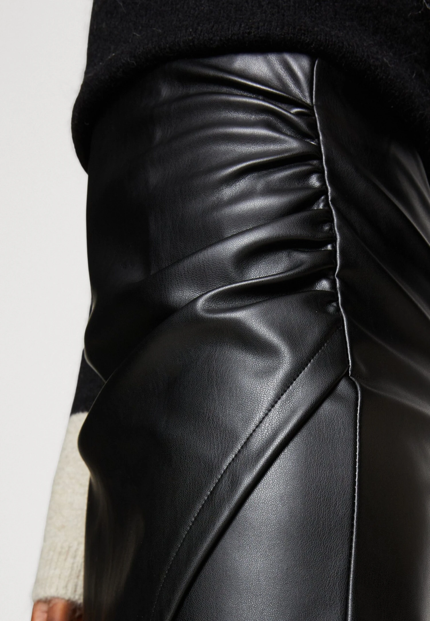 Even&Odd Shorts - Black 8 Even&Odd Shorts - Black - Image 6