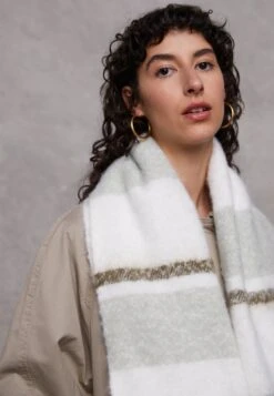 Even&Odd Scarf - Green/White -FOREVER 21 54b1729ff4bc475fb28c426347b14781