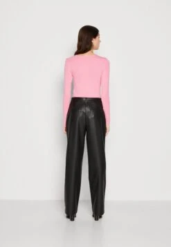 Even&Odd 2 PACK - Long Sleeved Top - Light Pink/black -FOREVER 21 55e16374c45f434287995e7c5a921d12