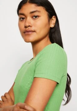 Even&Odd 2 Pack - Basic T-Shirt - Black/Green -FOREVER 21 56436ba317b643d7bfb3b5458f93c607