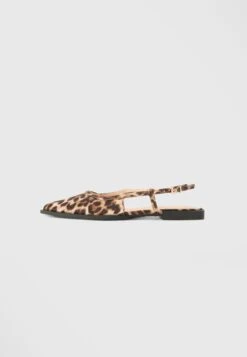 Even&Odd Ballet Pumps - Silver -FOREVER 21 592ef9463d19475892283c0e62ee40e7 1