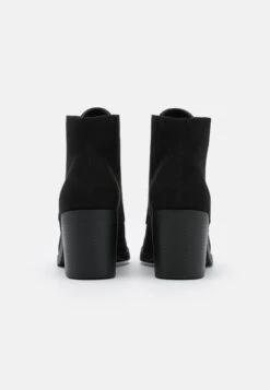 Even&Odd Ankle Boots - Black -FOREVER 21 5a85c673ca05454ab738fc57c2e5a4f2