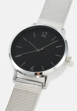 Even&Odd Watch - Silver/Black -FOREVER 21 5b583f5b43394d139f54545236749858