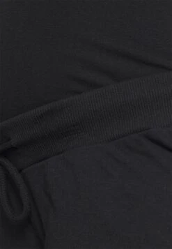 Shorts - Black - Mottled Grey -FOREVER 21 5bf49599104a4aefbd2193d0b0924e00