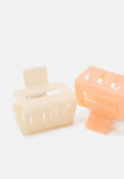 Even&Odd 3 Pack - Hair Styling Accessory - White/Pink/Blue -FOREVER 21 6da9010a82124883b6e728cfb0fc6443