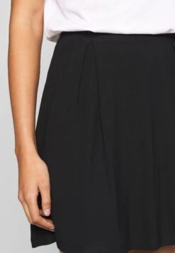 Even&Odd A-Line Skirt - Black -FOREVER 21 7030ad84084b4229998bf1b2c5291b1e