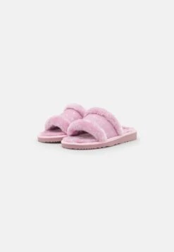 Even&Odd Disney Mickey Mouse - Slippers - Pink -FOREVER 21 70691abfacf543a3b97f789a256882e6