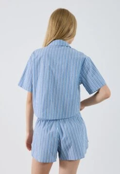 FOREVER 21 23 FOREVER 21 -FOREVER 21 710bce5a3c98474a8b475997be69e5f0