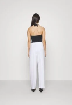 Body - Body -FOREVER 21 7d5df073e3724a658b08bc883f708cc0