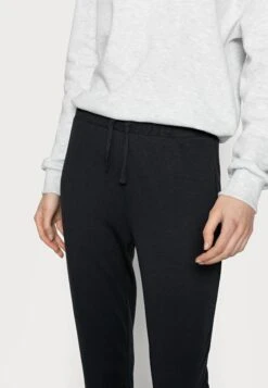 Tracksuit Bottoms - Tracksuit Bottoms -FOREVER 21 7de14cff101247b99d827ea8ae254939