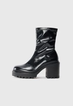 Even&Odd High Heeled Ankle Boots - Brown -FOREVER 21 82879c3e1b1a4e8cad66c9ef10edffa3