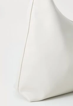 Even&Odd HOBO SHOPPER - Tote Bag - Off-white -FOREVER 21 83cbcfbcf3df495d8c33166b2f8a2e1c