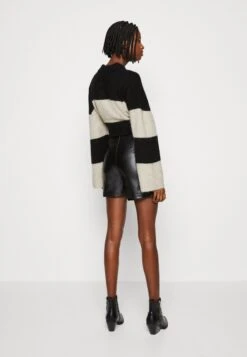 Even&Odd Shorts - Black 10 Even&Odd Shorts - Black -FOREVER 21 851e1064646c4471a74e469663a48fb2